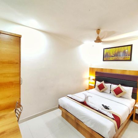 Gateway Suites Мумбаи Экстерьер фото