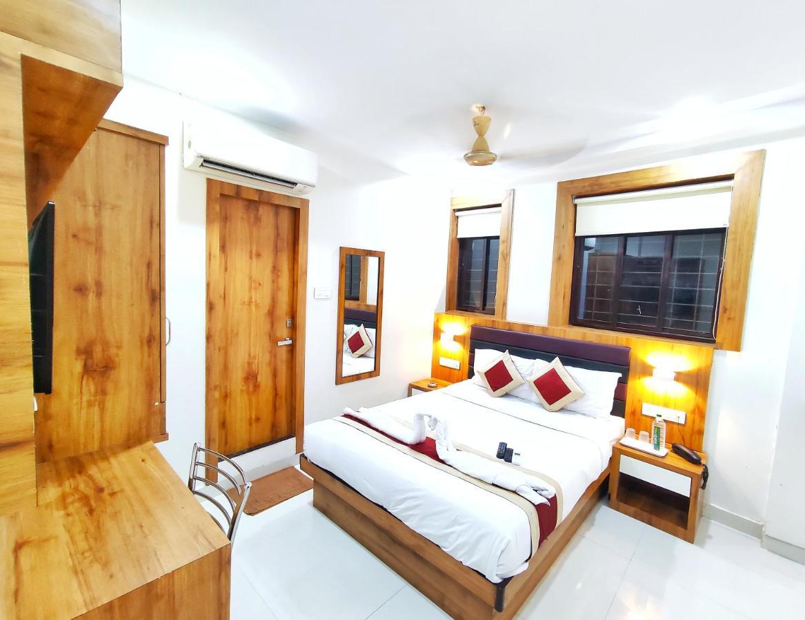 Gateway Suites Мумбаи Экстерьер фото